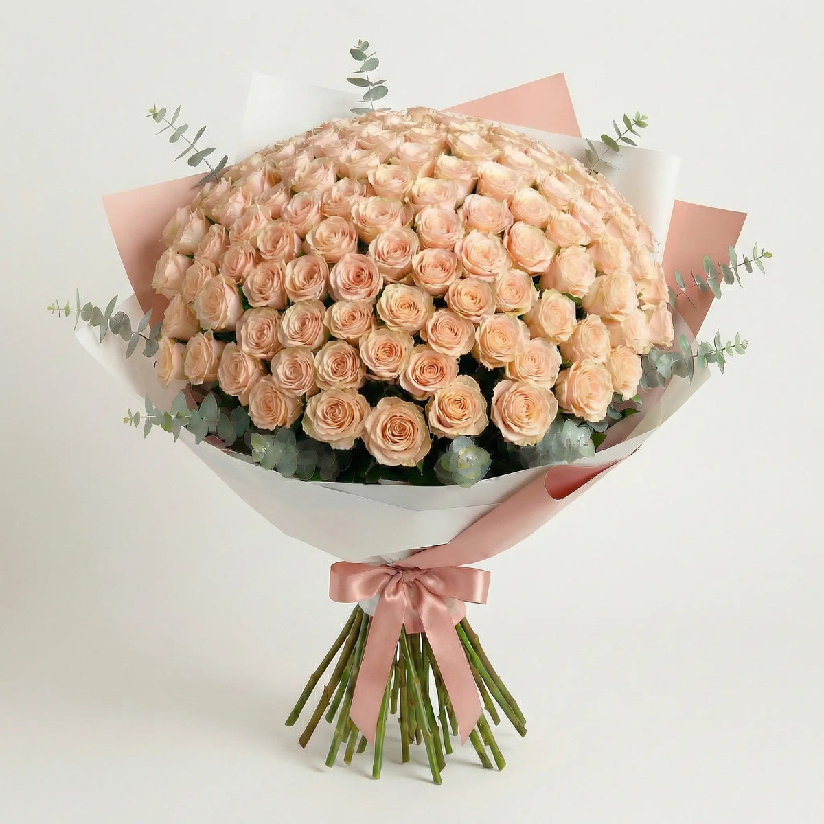 High-End Bouquet of 50 Peach Roses – QRoses